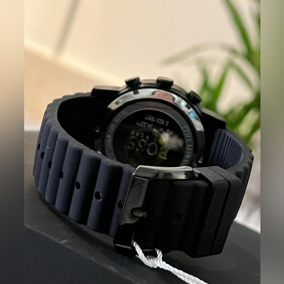 HB1512639- Hugo Boss Men’s Modern Black Rubber Strap Watch - Picture 10 of 12